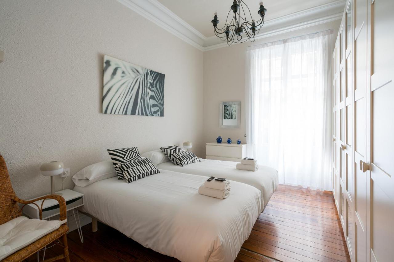 Amama Apartment By People Rentals Bilbao Eksteriør billede